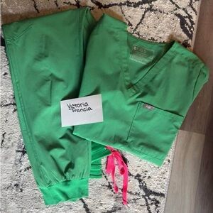 Figs Freex Safety Green scrubs